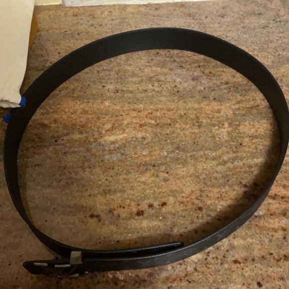 Louis Vuitton belt - Picture 2 of 4